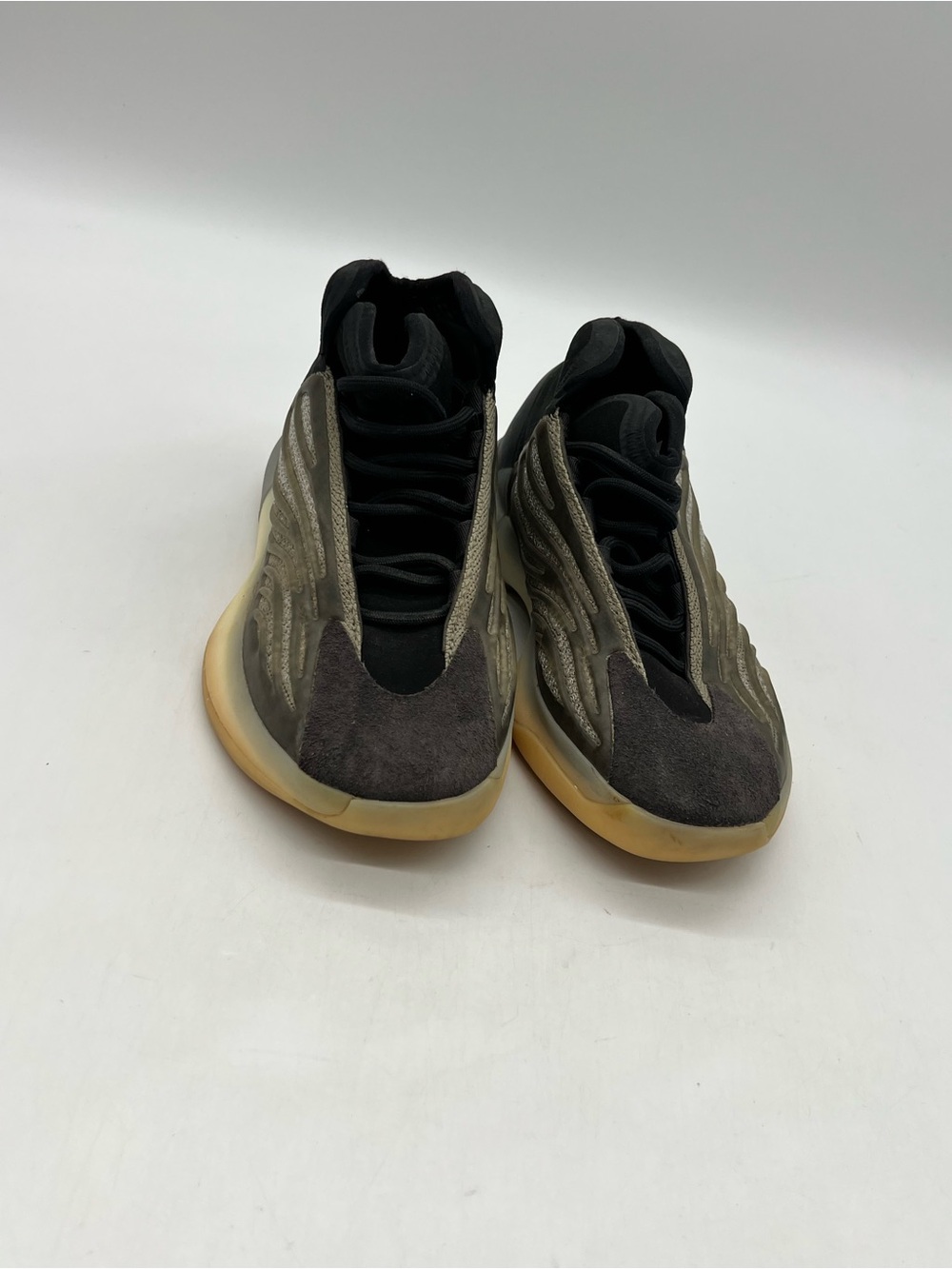 Adidas Yeezy Mens Size 6 Quantum QNTM Barium Gray Black Fashion Sneaker H68771